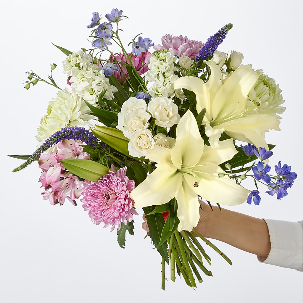 Winter Celebration Bouquet – TED & DEBBIE'S FLOWER & GARDEN CENTER, Tulsa OK