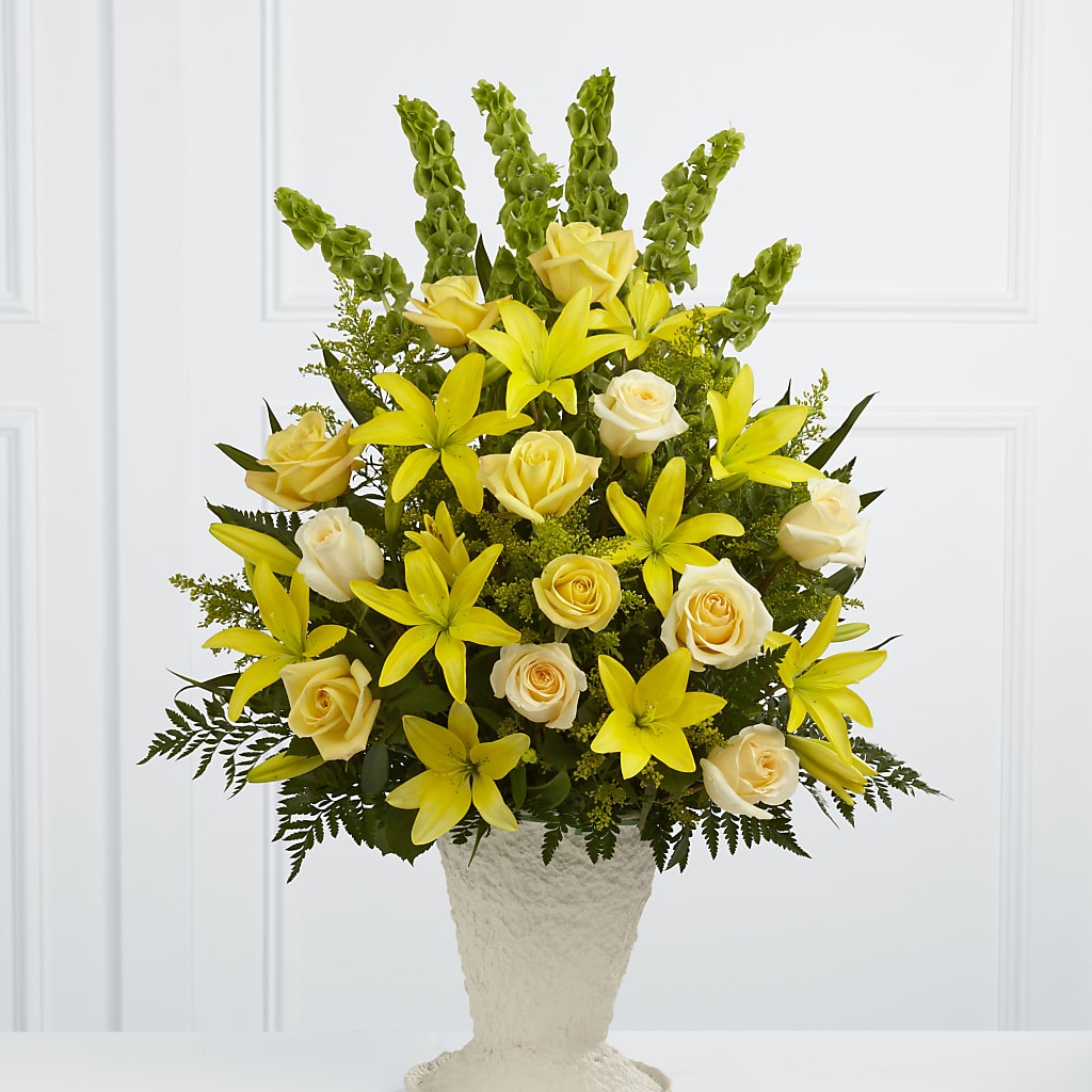 Golden Memories Arrangement – TED & DEBBIE'S FLOWER & GARDEN CENTER, Tulsa OK