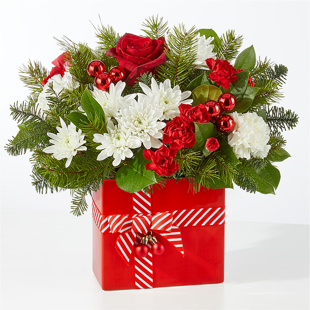 Presents Under the Tree Bouquet – TED & DEBBIE'S FLOWER & GARDEN CENTER, Tulsa OK