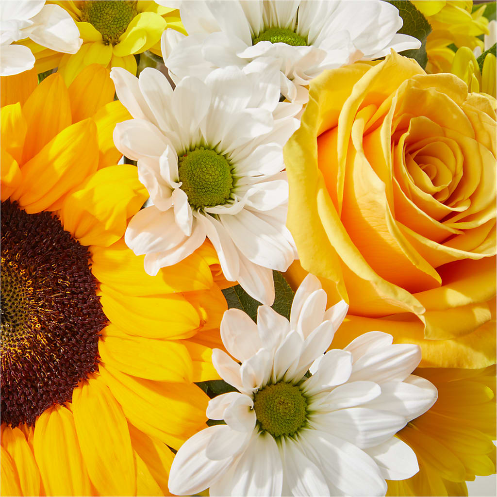 Be Happy Bouquet – TED & DEBBIE'S FLOWER & GARDEN CENTER, Tulsa OK