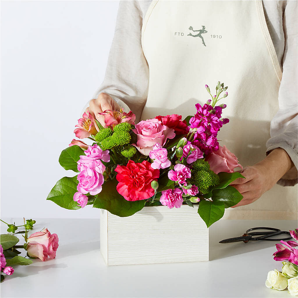 Sweetberry Box – A Florist Original – TED & DEBBIE'S FLOWER & GARDEN CENTER, Tulsa OK