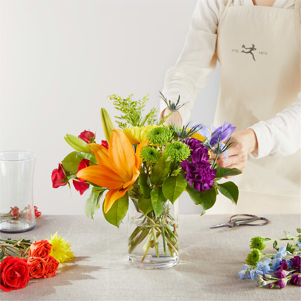 Summer Spectra - A Florist Original – TED & DEBBIE'S FLOWER & GARDEN CENTER, Tulsa OK