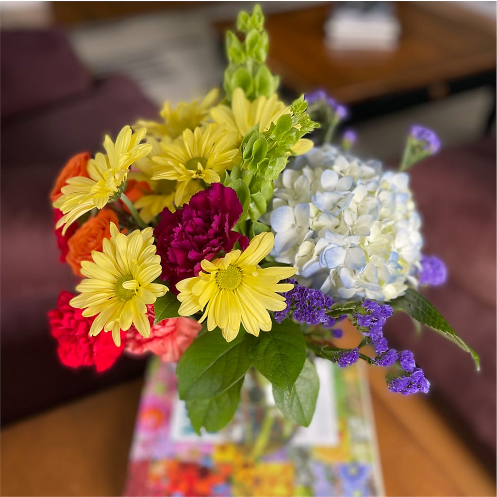Summer Spectra - A Florist Original – TED & DEBBIE'S FLOWER & GARDEN CENTER, Tulsa OK