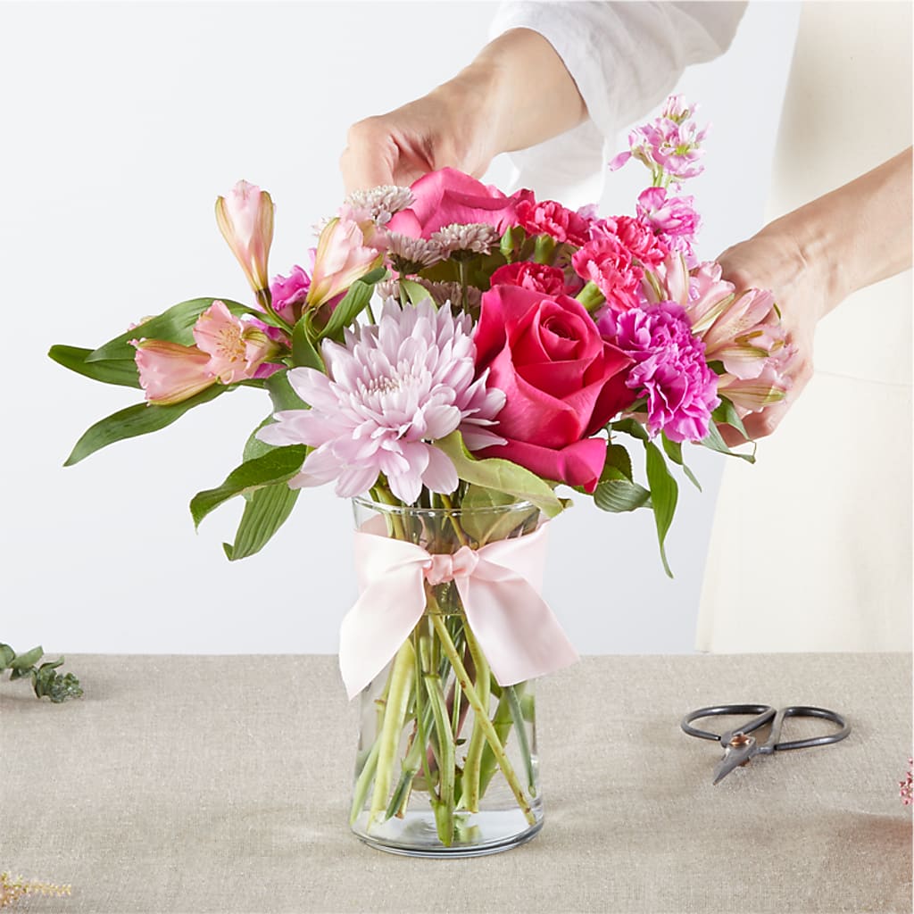 Pink Ribbon - A Florist Original – TED & DEBBIE'S FLOWER & GARDEN CENTER, Tulsa OK