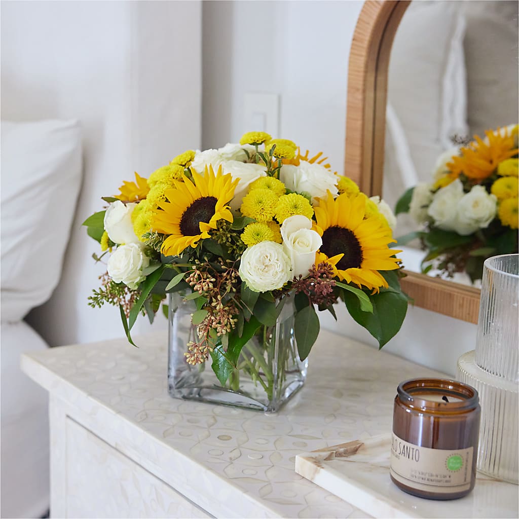 Luminous Morning Bouquet – TED & DEBBIE'S FLOWER & GARDEN CENTER, Tulsa OK