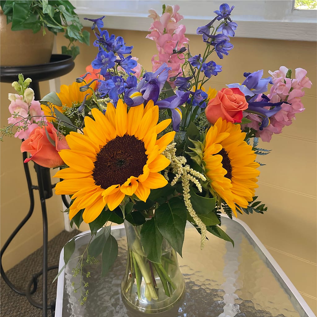 Rays of Life Bouquet – TED & DEBBIE'S FLOWER & GARDEN CENTER, Tulsa OK