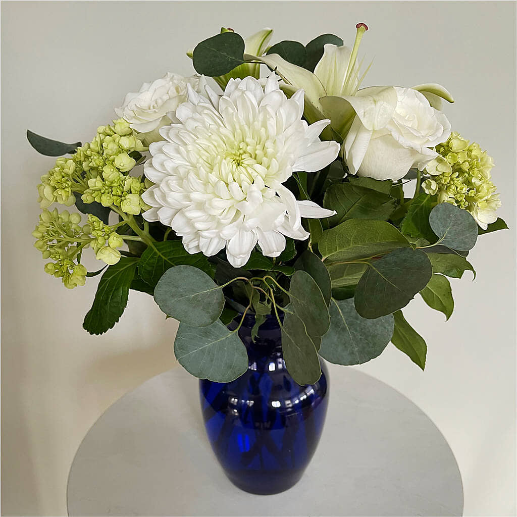 Snowy Dreams Bouquet – TED & DEBBIE'S FLOWER & GARDEN CENTER, Tulsa OK
