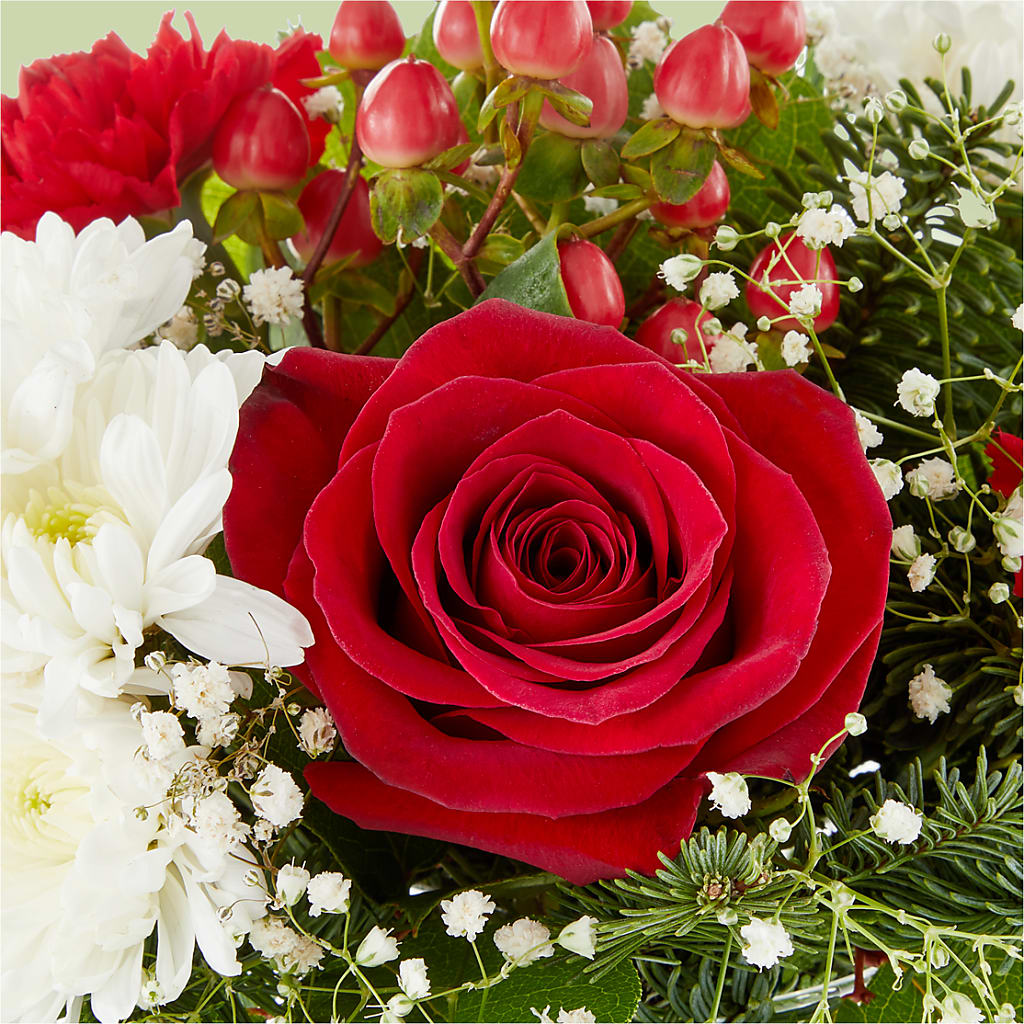 Chance of Flurries Bouquet – TED & DEBBIE'S FLOWER & GARDEN CENTER, Tulsa OK