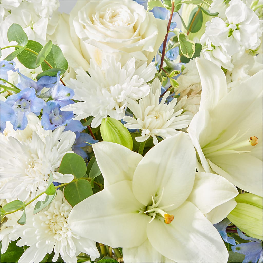 Peace of Mind Bouquet – TED & DEBBIE'S FLOWER & GARDEN CENTER, Tulsa OK