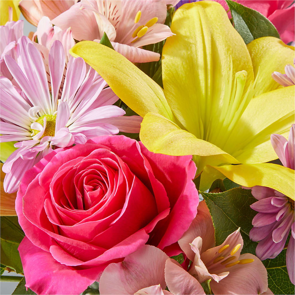 Sprinkles Bouquet – TED & DEBBIE'S FLOWER & GARDEN CENTER, Tulsa OK