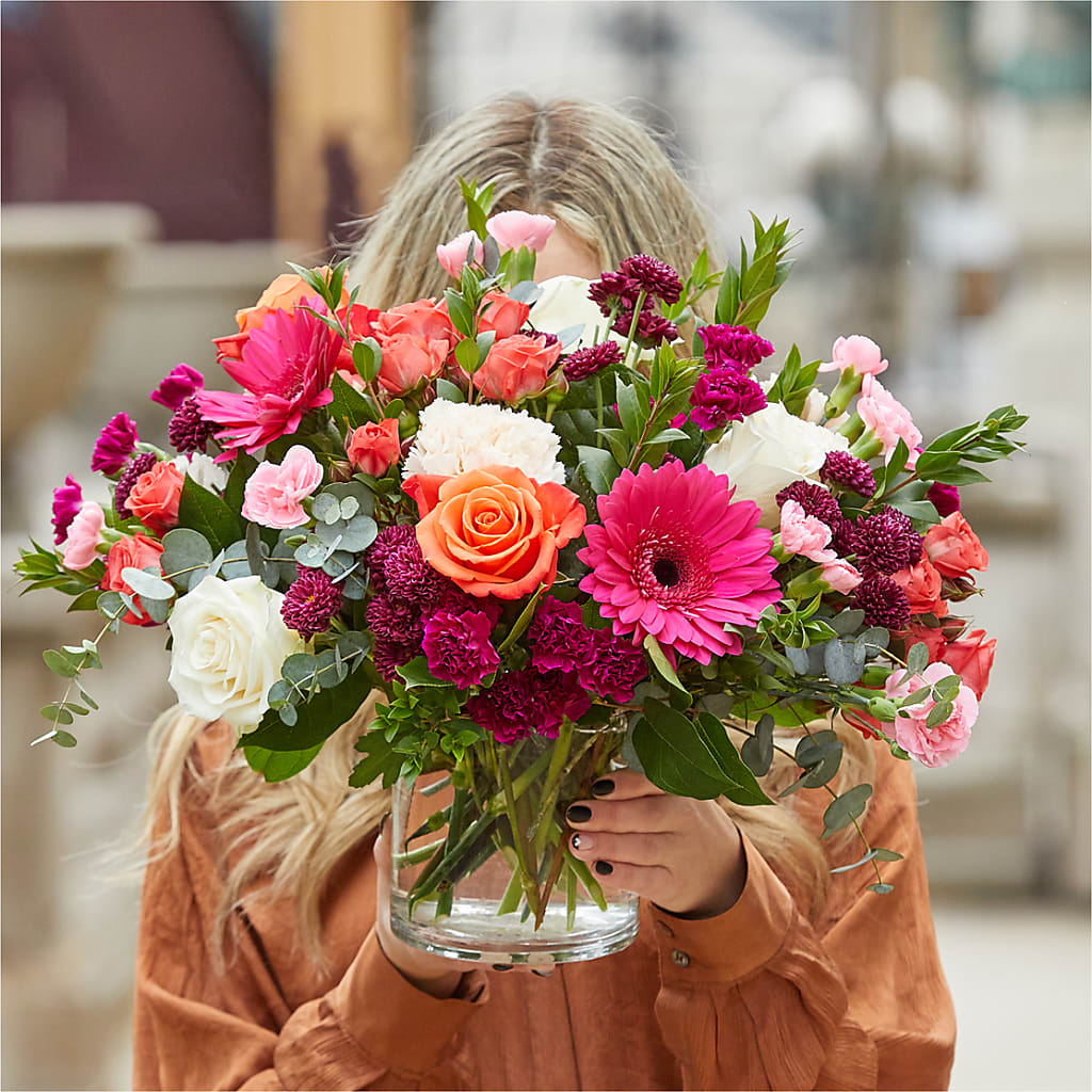 Smell the Roses Bouquet – TED & DEBBIE'S FLOWER & GARDEN CENTER, Tulsa OK