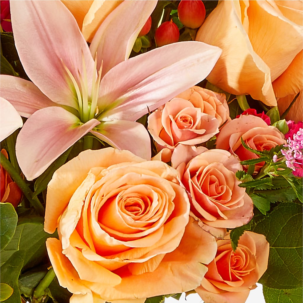 Bisous Bouquet – TED & DEBBIE'S FLOWER & GARDEN CENTER, Tulsa OK